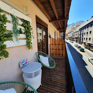 Pasdelacasalovers La Pequeña Casita Perfecta Pas De La Casa